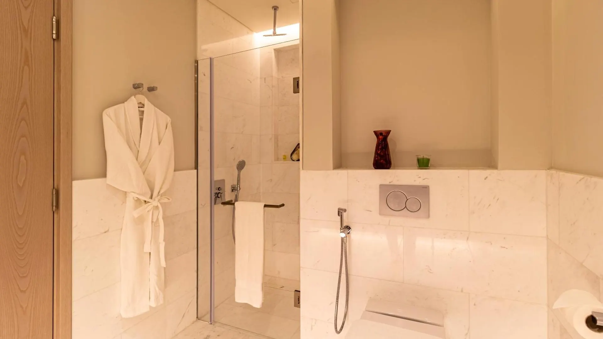 The Palm Tower Apartment Dubai