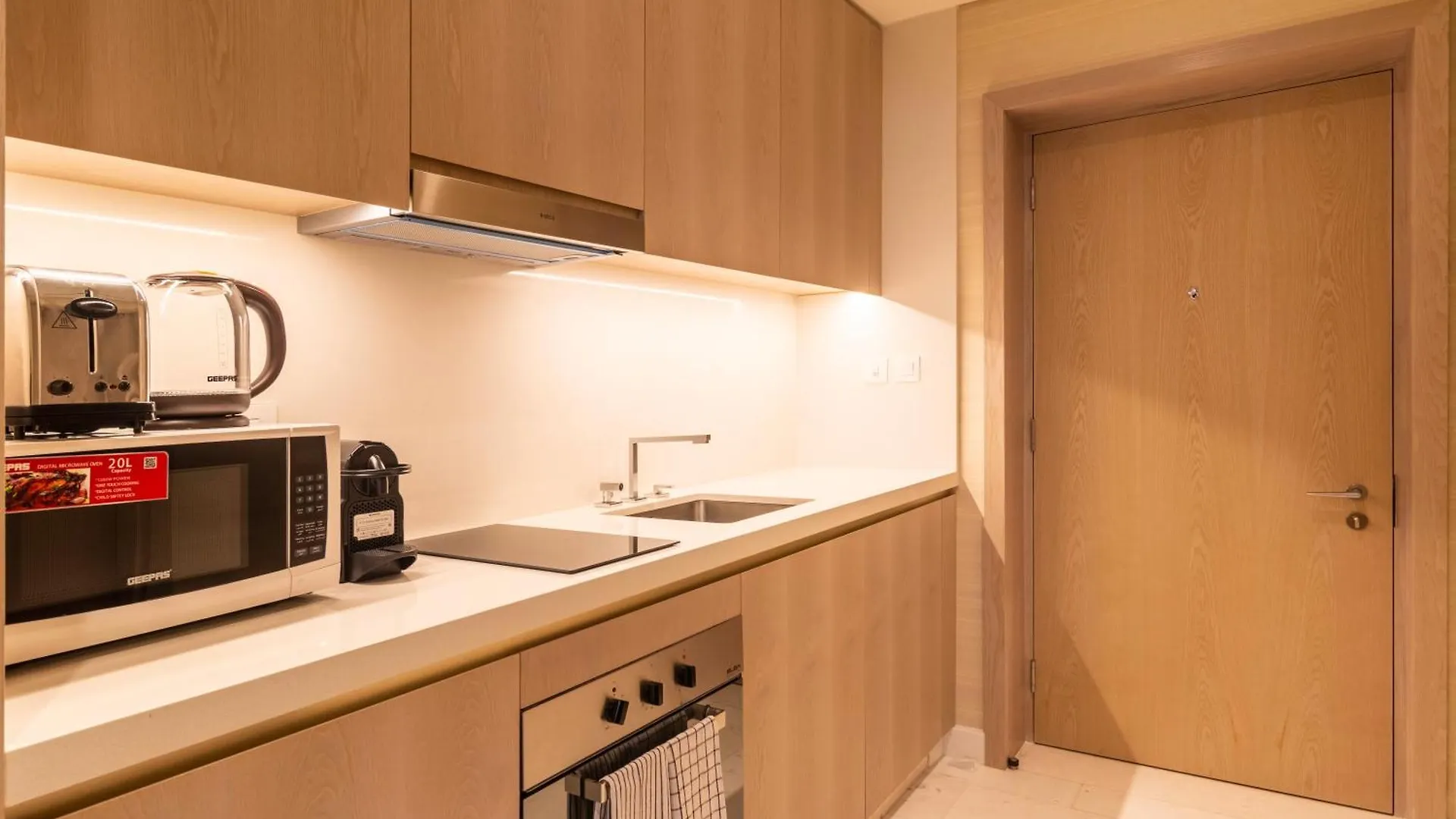 The Palm Tower Apartment Dubai 0*,